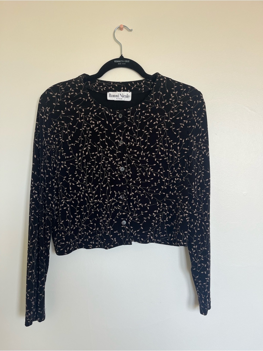 Kenneth Cole Black Button-Front Long Sleeve Top with Cream Vine Print